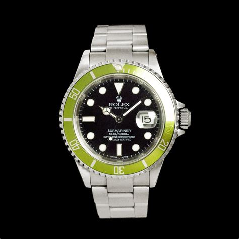 16610 lv stampato all'interno dell'orologio|The Rolex Submariner Kermit: Exploring the 16610LV and its.